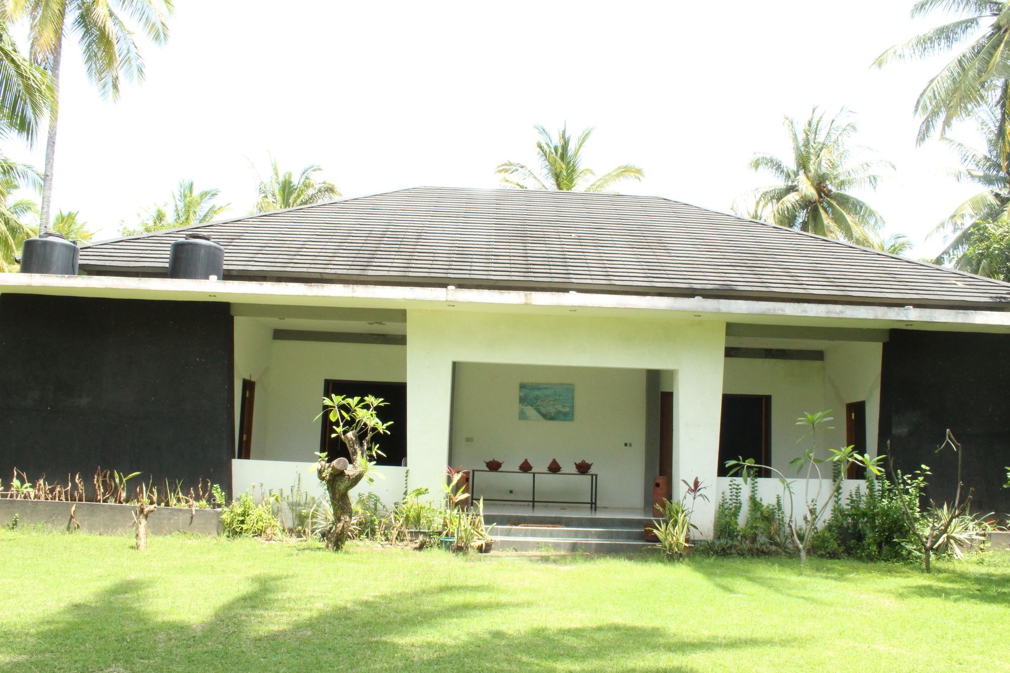 Gondang Beach Hotel Gili Trawangan Exterior photo